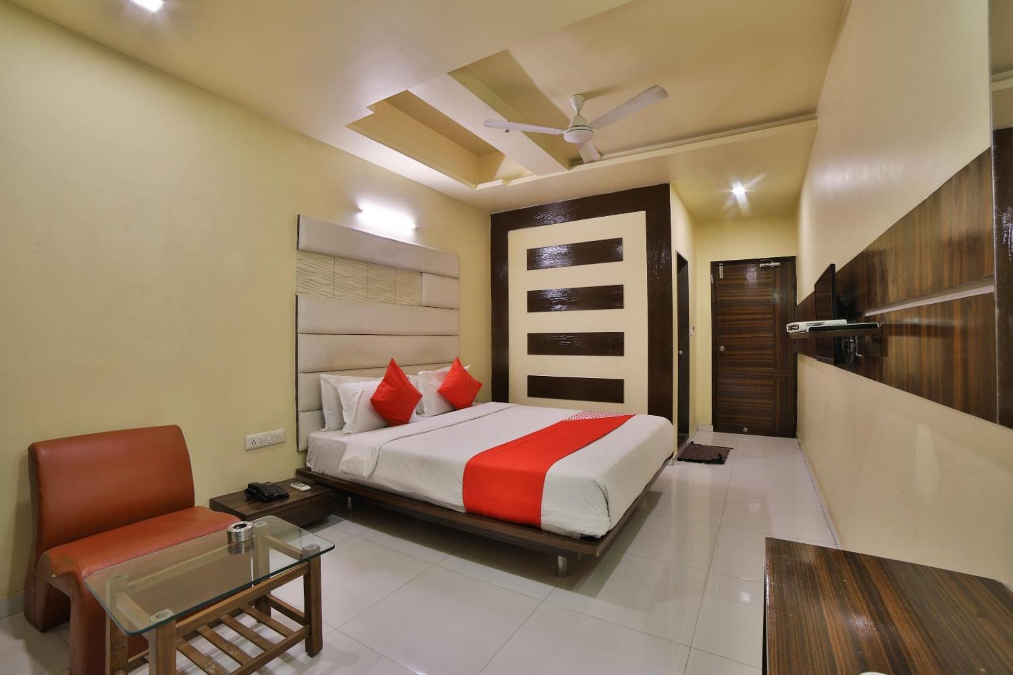Capital O Kalash Residency أحمد أباد المظهر الخارجي الصورة